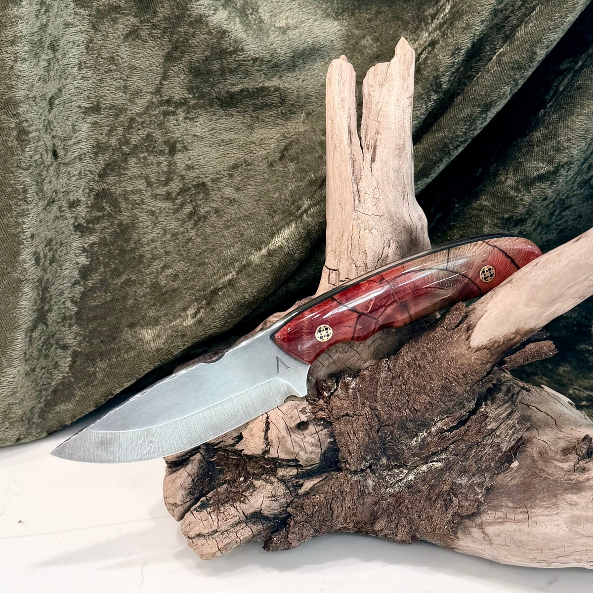 Middle Fork Hunter Autograph Series, Nitro-V, CrossCut Ancient Mammoth Ivory