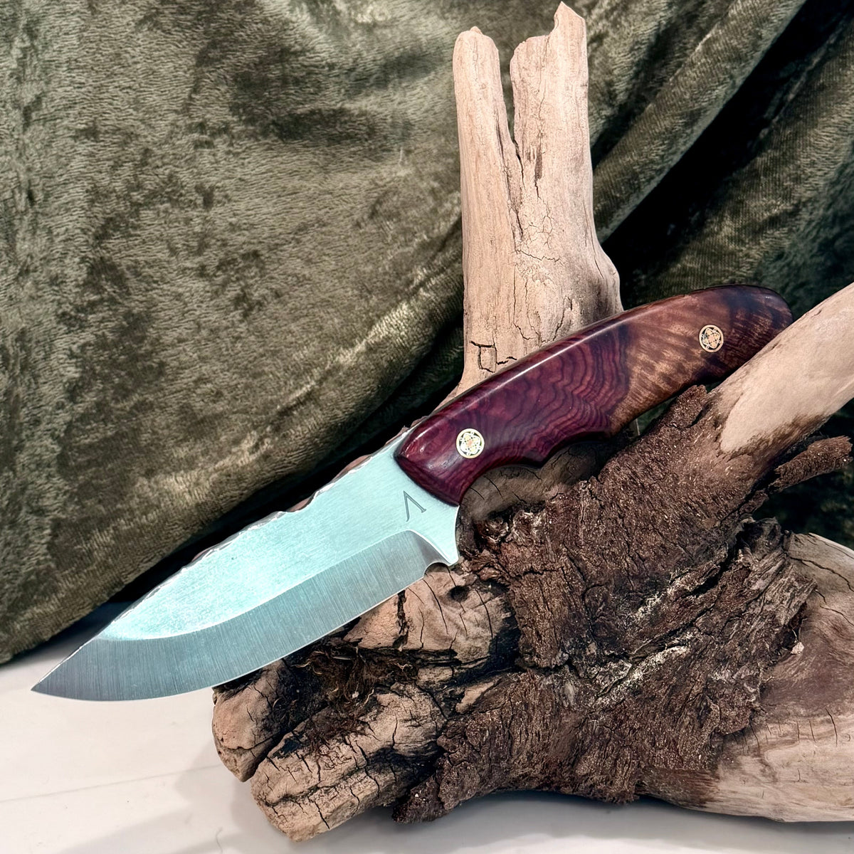 Middle Fork Hunter Autograph Series, Nitro-V, Rosewood