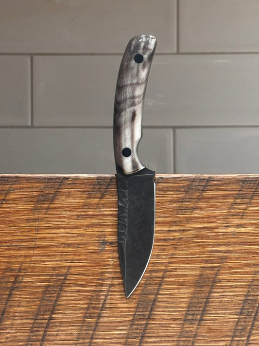 Middle Fork Hunter-OG in 52100 Carbon Steel, Parkerized/Stonewash Finish, Aoudad Scales w/Black Micarta Liners, Micarta Pins